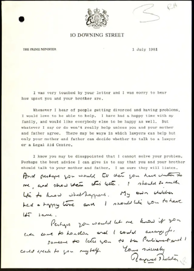 给小女孩儿的回信一半由撒切尔夫人亲笔书写