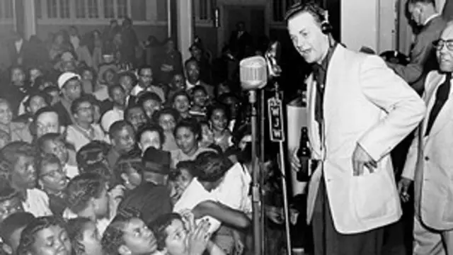 alan freed presenta concierto en cleveland
