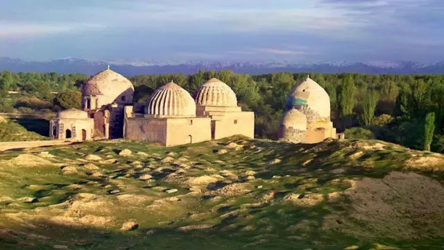 پروکودین گورسکی با قطار تا شهر سمرقند رفت که مدتی قبل به تسخیر ارتش روسیه در آمده بود. این شهر هم اکنون در ازبکستان قرار دارد 