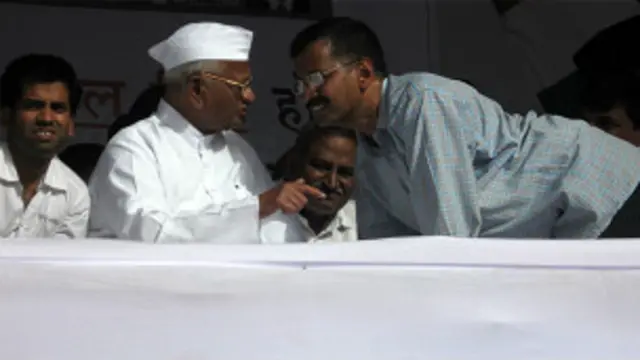 अन्ना ने पिछले साल जनलोकपाल के लिए बड़ा आंदोलन किया था