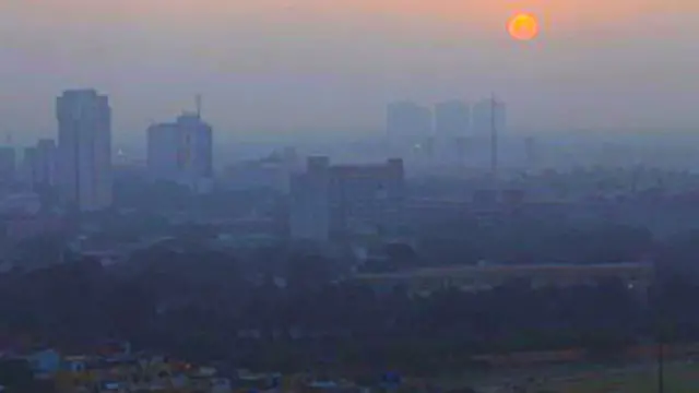 پولیس کا کہنا ہے کہ اغوا برائے تاوان شدت پسندوں کاروبار ہے، اس کے علاوہ وہ بینکوں میں ڈاکے مارنے اور تحفظ دینے کے کاروبار میں بھی ملوث ہیں اور دو کروڑ کی آْبادی کا حامل کراچی ان کے لیے سنہری مواقع رکھتا ہے۔