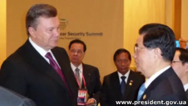 Янукович та Ху Дзіньтао