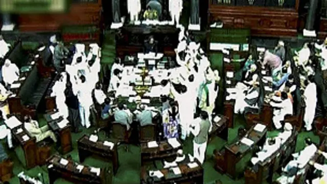 सभी राजनीतिक दल सुप्रीम कोर्ट के फ़ैसले का विरोध कर रहे हैं