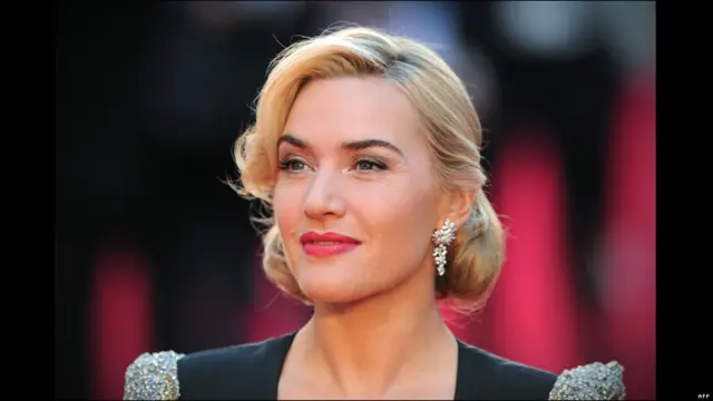 ټيټانيک هغه فلم دى چې په ١٩٩٧ کې يي د اوسکار ١١ جايزې وگټلې. کيټ وينسلټ په ٢٠٠٩ کال کې د بهترين ښځينه رول اوسکار جايزه هم کټلې وه. 