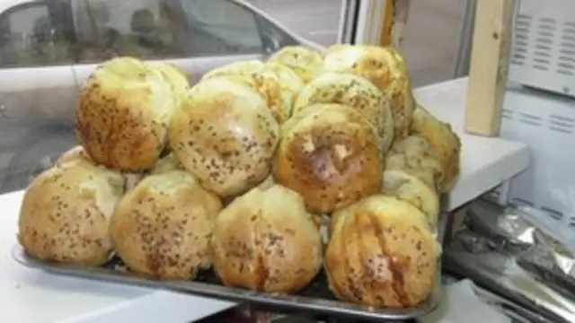 سمبوسه حلال به یکی از پرطرفدارترین غذاهای بگیر-و-ببر در مسکو بدل شده است