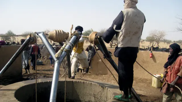 Wata rijiya a wani kauye.