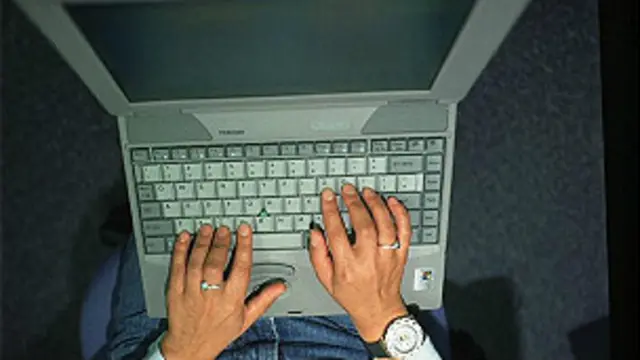 El impuesto es de 0,1% por cada mes que ha pasado desde que se lanzó IE7
