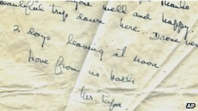 کتابخانه جی اف کندی این پانزده نامه را اواخر سال ۲۰۱۱ از جیانفرانکو ایوانچیک خرید