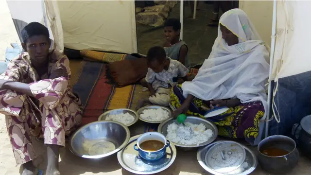 خلک د مالي په شمال کې د تاوتريخواليو د نوو څپو نه په تيښته دي.