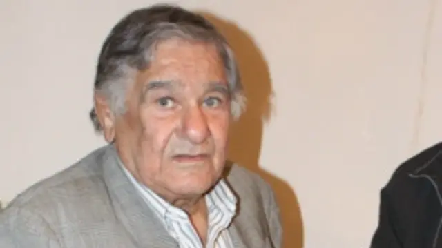 "همه ما را فراموش کرده اند. کسی به قهرمانان سابق اهمیتی نمی دهد و از آنها سراغ نمی گیرد. مدیران ورزشی فقط شعار حمایت از قهرمانان می دهند"