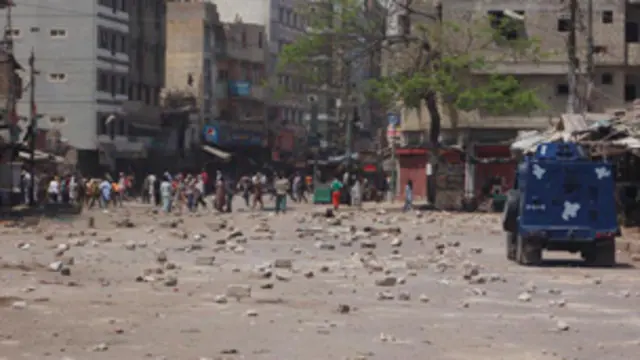 آپریشن کے آغاز کے بعد علاقے میں صورتحال کشیدہ ہوگئی ہے