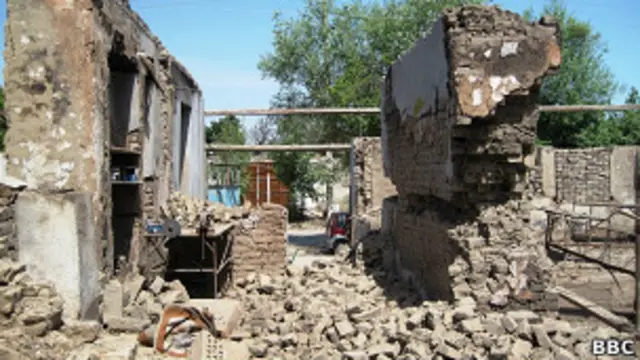 Руины дома в Оше
