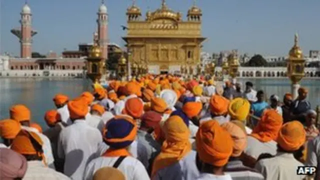 केंद्र सरकार और शिरोमणि अकाली दल के बीच तीन दौर की बातचीत हुई लेकिन अंततः कोई नतीजा नहीं निकला.