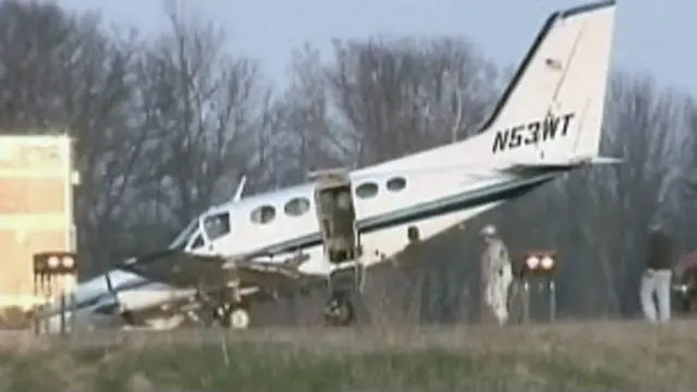 سيمه ييز چارواکي دا مېرمنه ستايي چې په ډيرو کړکيچنو شيبو کې يې ماغزو ښه کار وکړ.