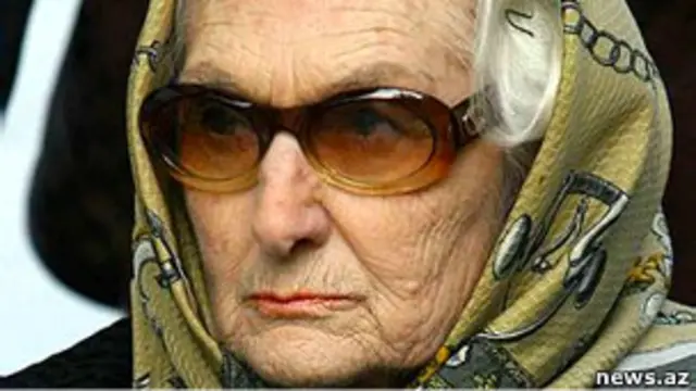 Qin pornosidan sperma ichish Men uxlab yotgan yigitning ogziga keldim