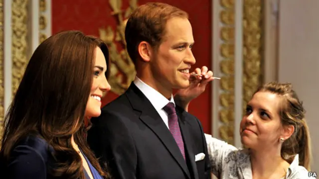 剑桥公爵夫妇蜡像