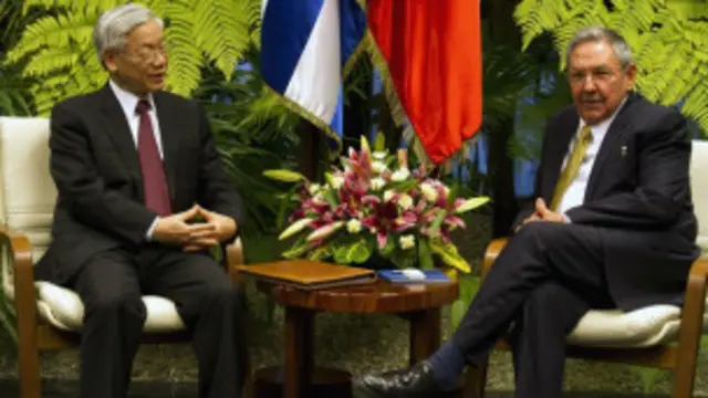 Nguyễn Phú Trọng hội đàm với Raul Castro