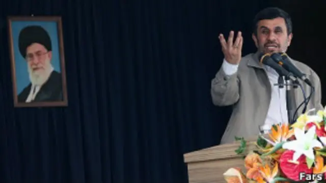 ویل کېږي په وروستیو کلونو کې د خامنه اي او احمدي نژاد ترمنځ اړیکې خړې پړې شوي دي