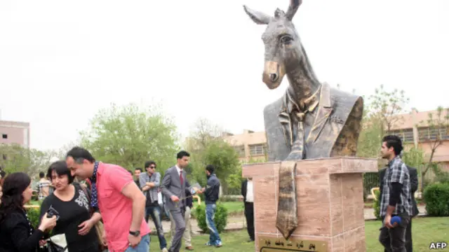 د ''خرو ګوند'' په ۲۰۰۵ کال کې جوړو او په رسمي توګه وپېژندل شو.