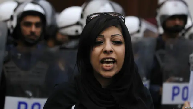 Zaynab -putri dari pegiat hak asasi manusia Abdulhadi al-Khawaja