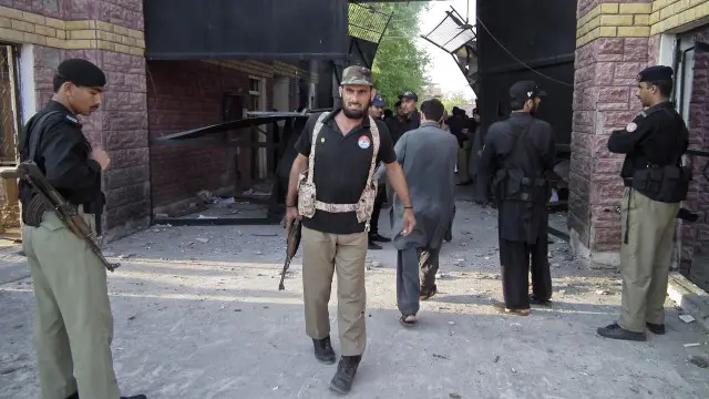 طاہر کو بنوں جیل توڑنے کے مقدمے میں موت کی سزا سنائی گئی ہے