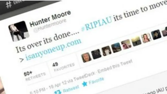 Sitenin sahibi Hunter Moore sitenin kapanışını Twitter'dan duyurdu.