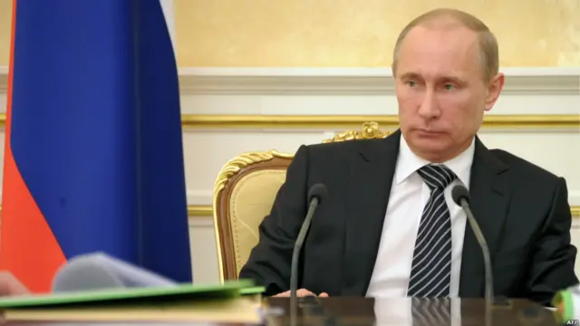 بطریق کیریل، پیشتر زمامداری ۱۲ ساله آقای پوتین را یک "معجزه الهی" توصیف کرده بود