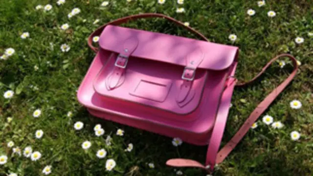 英国家庭作坊“缝出”的“剑桥包”