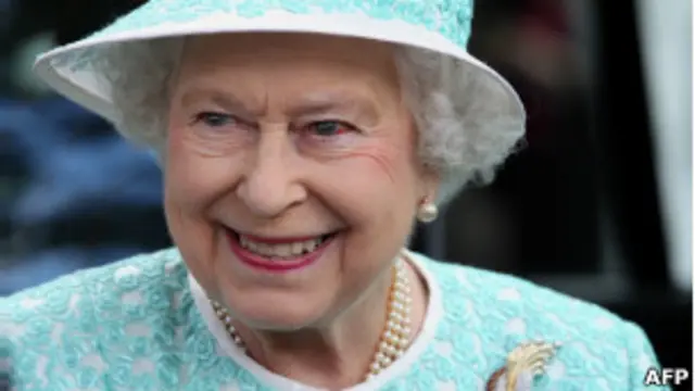 Rainha Elizabeth 2a, em foto de 2011