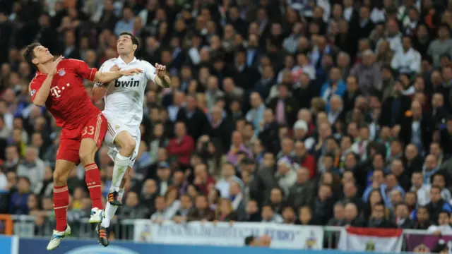 لوبه دوه دوه مساوي شوه خو پيناتيو هر څه بدل کړل.