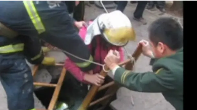 زنہوا کے مطابق خاتون نے کنویں میں پندرہ دن تک مکئی اور بارش کے پانی سے گزارا کیا