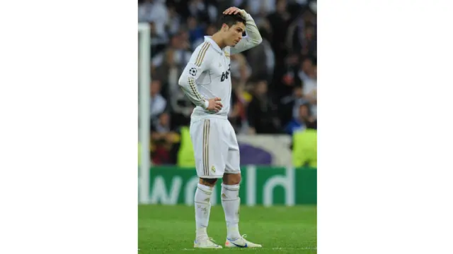 لومړى کرستيانو رونالدو گول ونه شو وهلى او دويم د برازيل کاکا.