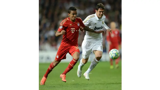 لوبه ته اضافي وخت ورکړل شو خو په هغې کې هم گول ونه شو. نو خبره د پيناتيو هڅو ته لاړه.
