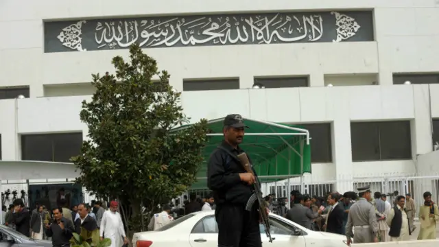 سینیٹ کے 52 ارکان 11 مارچ کو ریٹائرڈ ہو جائیں گے