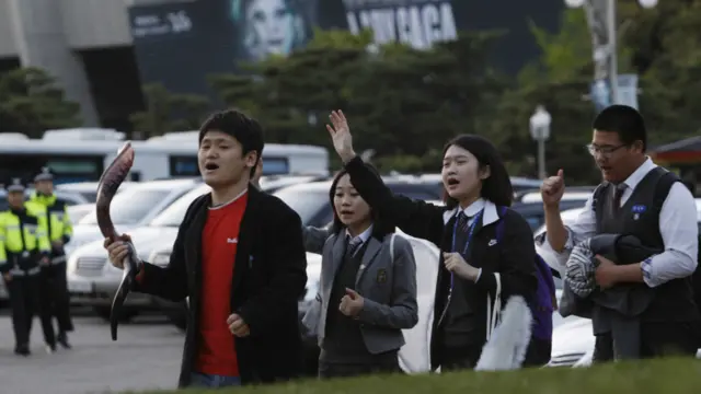 不过，在基督教有重大影响力的韩国，Lady Gaga 的演唱会也招来了反对声音。