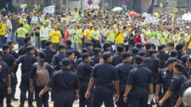 மலேசியாவில் கடுமையான சட்டங்களை எதிர்த்து தொடர்ந்து போராட்டங்கள்
