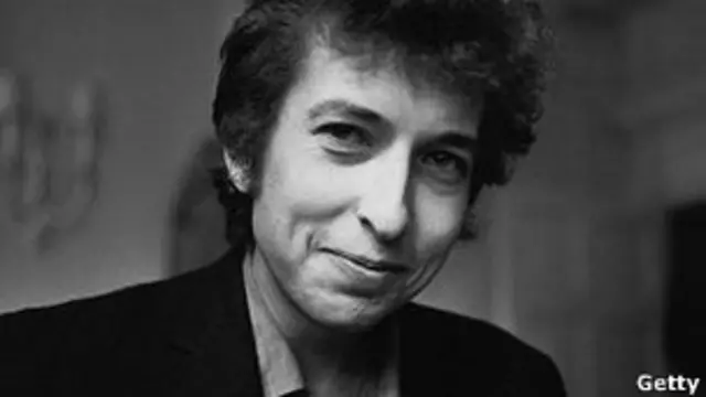 باب دیلن، خواننده، ترانه سرا و نوازنده آمریکایی