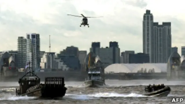 Exercício naval em janeiro de 2012