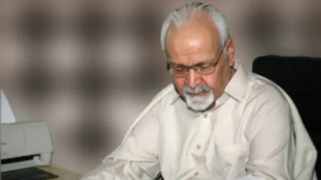  نمی خواهم اخلاقی مطرح کنم، اگر کسی می خواهد زنده بماند و از حقوق شهروندی بهره ببرد، باید به مصالحه تن بدهد.