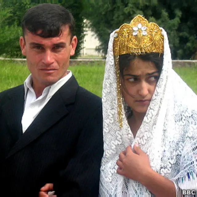 Жених и невеста в Таджикистане