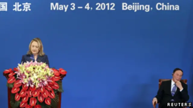 Ngoại trưởng Mỹ Clinton tại phiên đối thoại ở Bắc Kinh