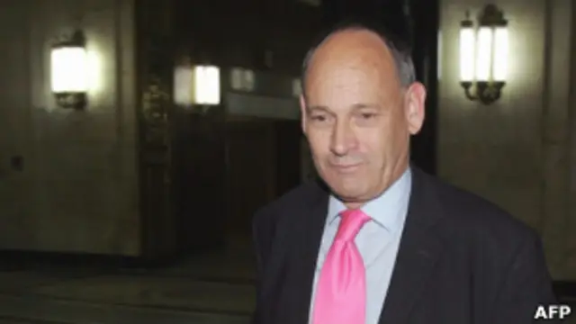 Тони Брентон