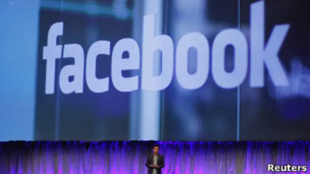 فیس بک کے اس وقت نوے کروڑ صارف ہیں