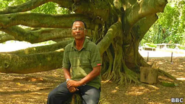 सिंहला समुदाय के सरथ लियनगे का कहना है कि गृह युद्ध की समाप्ति से आने वाली पीढ़ियों का भविष्य सुनहरा होगा