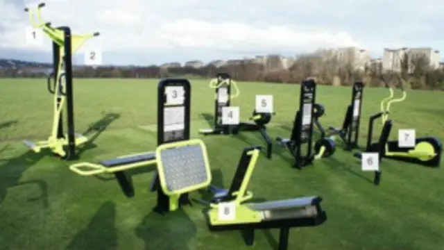 ब्रिटेन में एक ग्रीन जिम भी खुला है जहां करसत करने से बिजली पैदा होती है