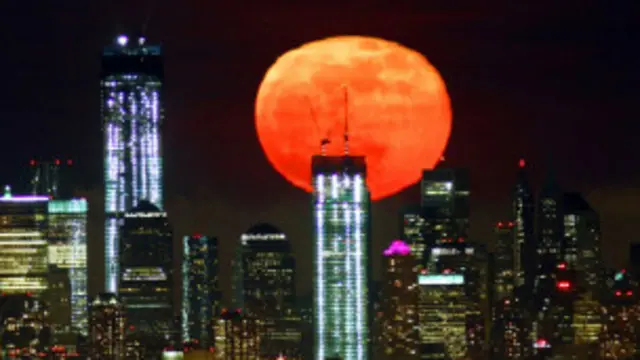 فائل فوٹو، گزشتہ سال کا سپرمون