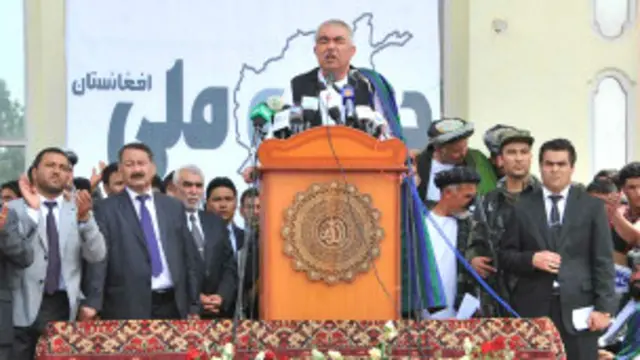 ژنرال دوستم، از رهبران درگیر در جنگ‌های دو دهه گذشته خواسته است از مردم عذر خواهی کنند