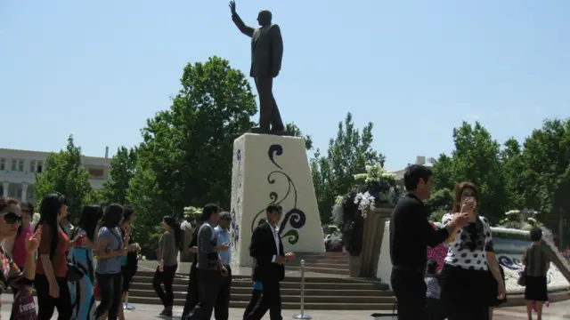 Bakıda gül bayramı 