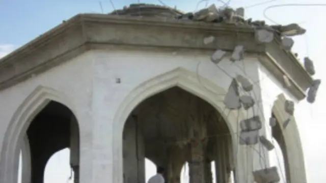 د اجمل خټک قبر