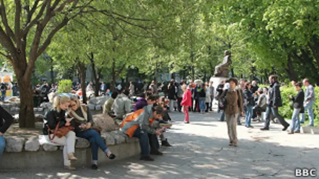 "Оппозиционные гуляния" по бульварам Москвы началась 7 мая в 10 утра